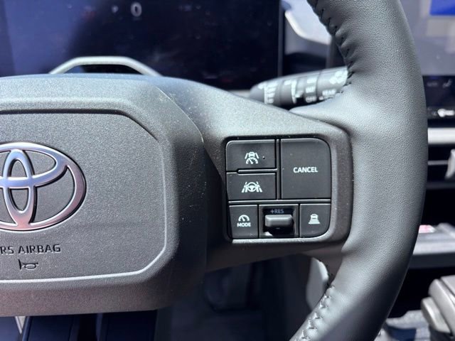 Used 2026 Toyota RAV4 XSE AWD/4WD image 19
