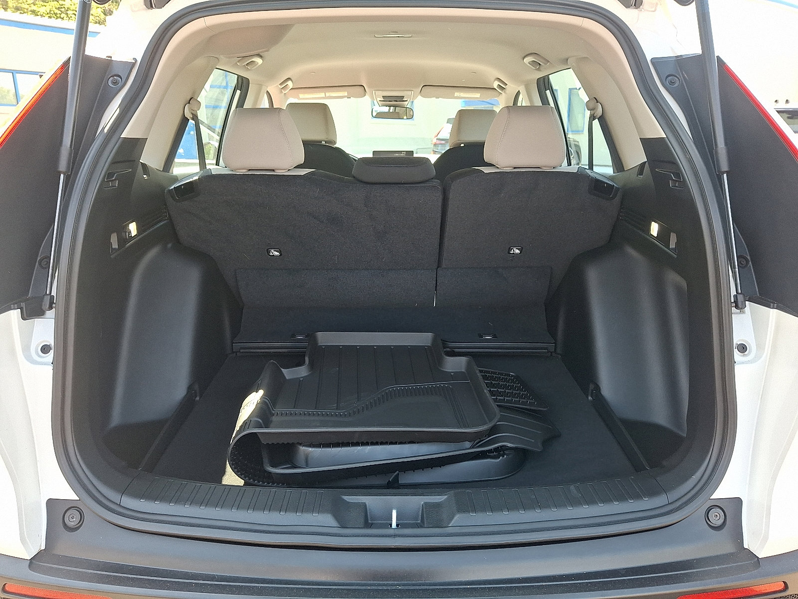 Used 2023 Honda CR-V LX image 28