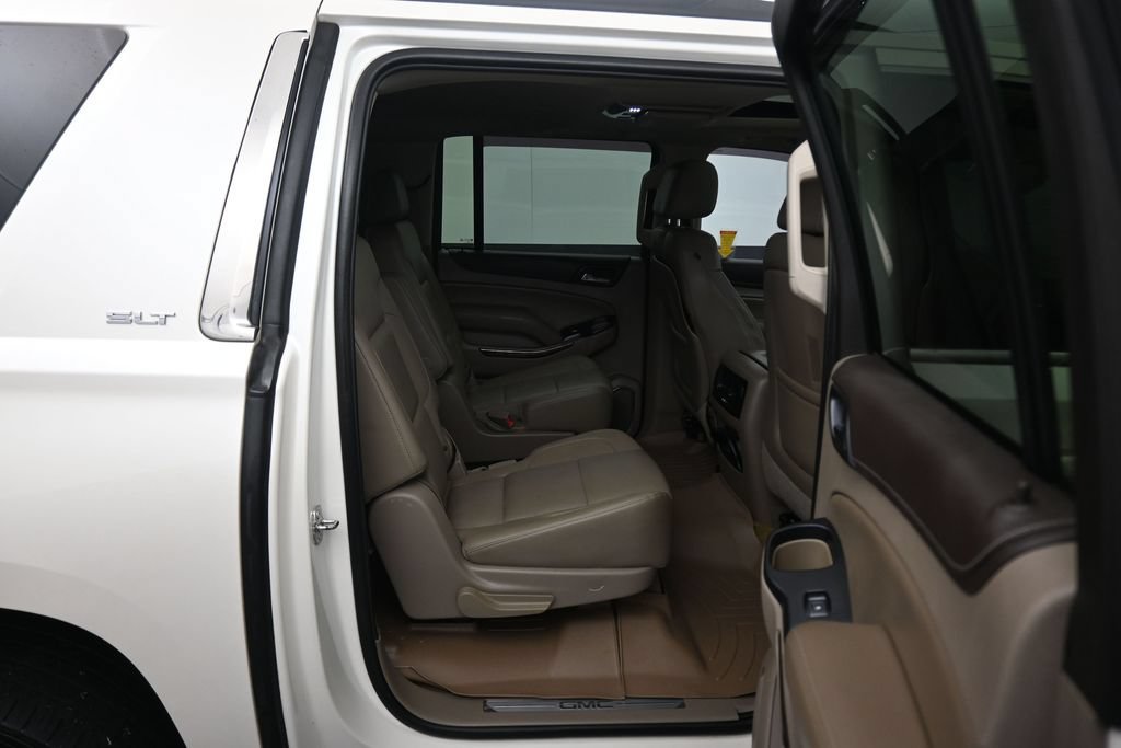 Used 2015 GMC Yukon XL SLT w/ Open Road Package AWD/4WD image 43