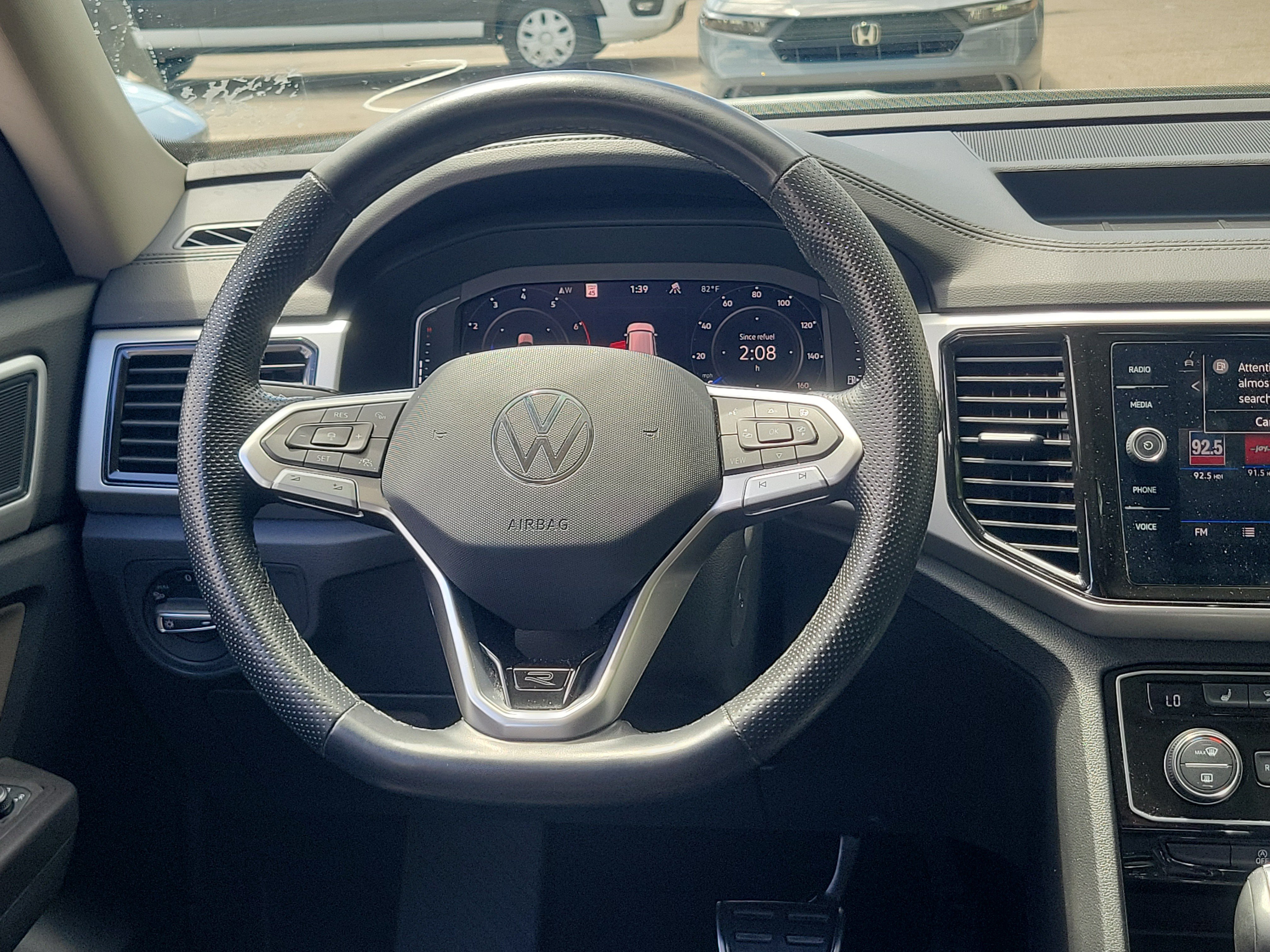 Used 2022 Volkswagen Atlas SEL R-Line AWD/4WD image 15