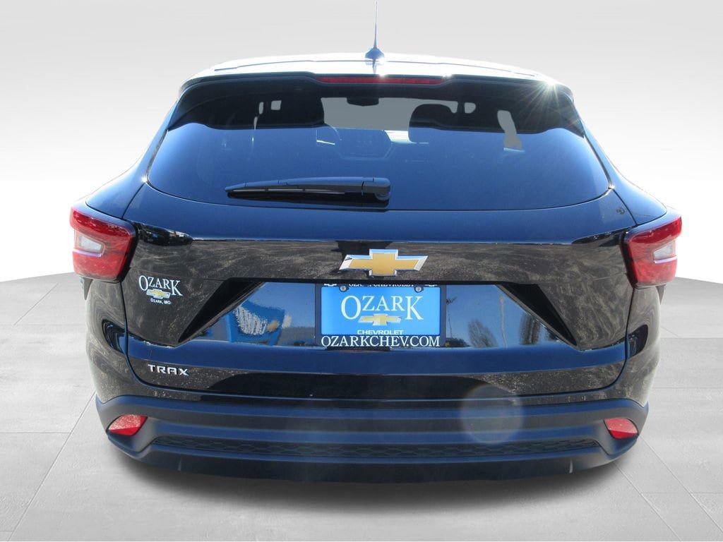 New 2026 Chevrolet Trax LS FWD image 4