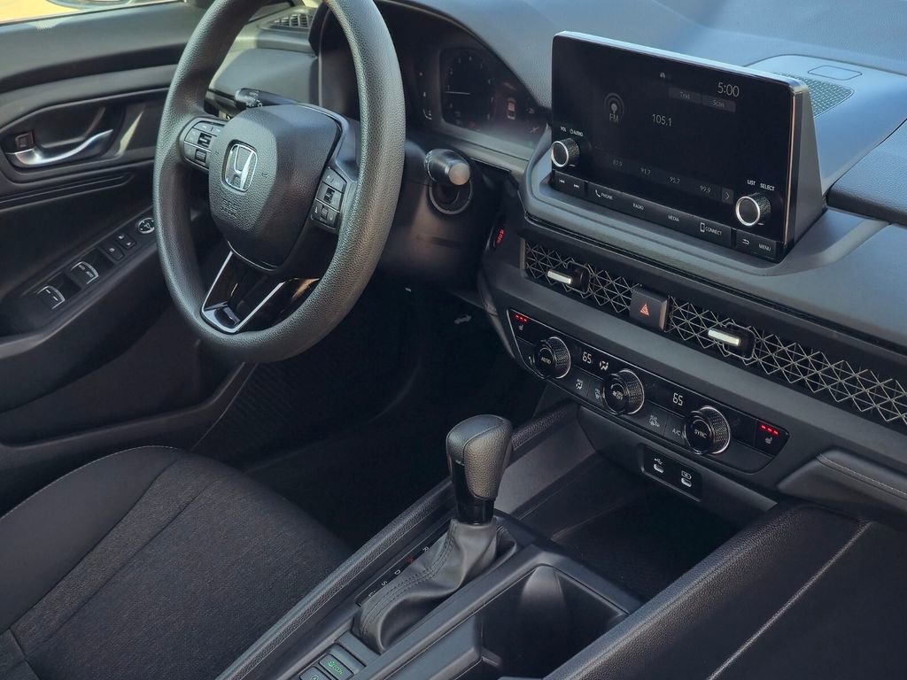 Used 2023 Honda Accord EX image 32