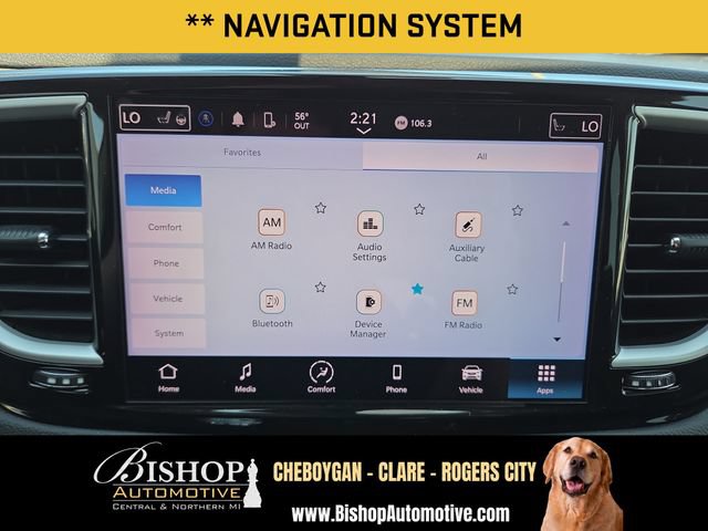 Used 2023 Chrysler Pacifica Touring-L FWD image 7
