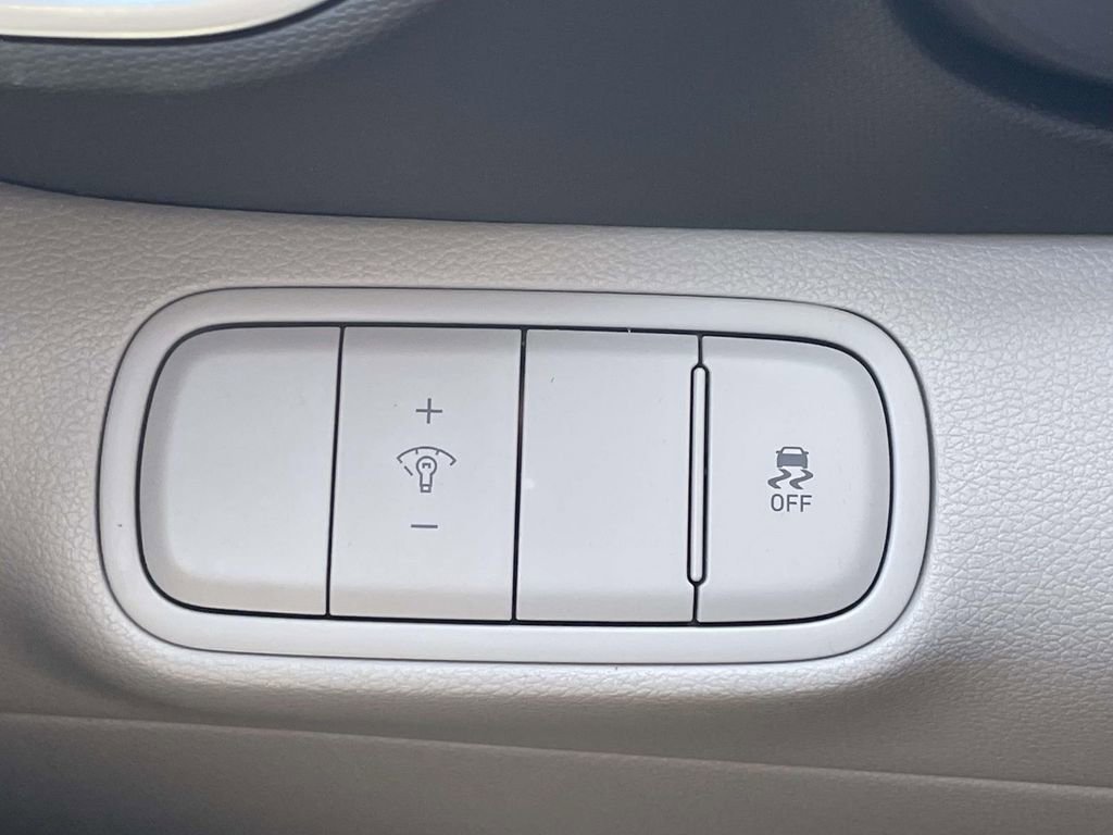 New 2026 Hyundai Venue SEL image 18