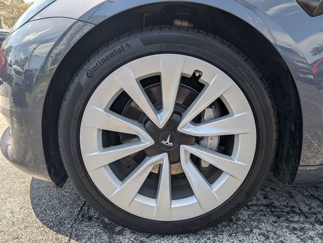 Used 2023 Tesla Model 3 Standard Range image 6