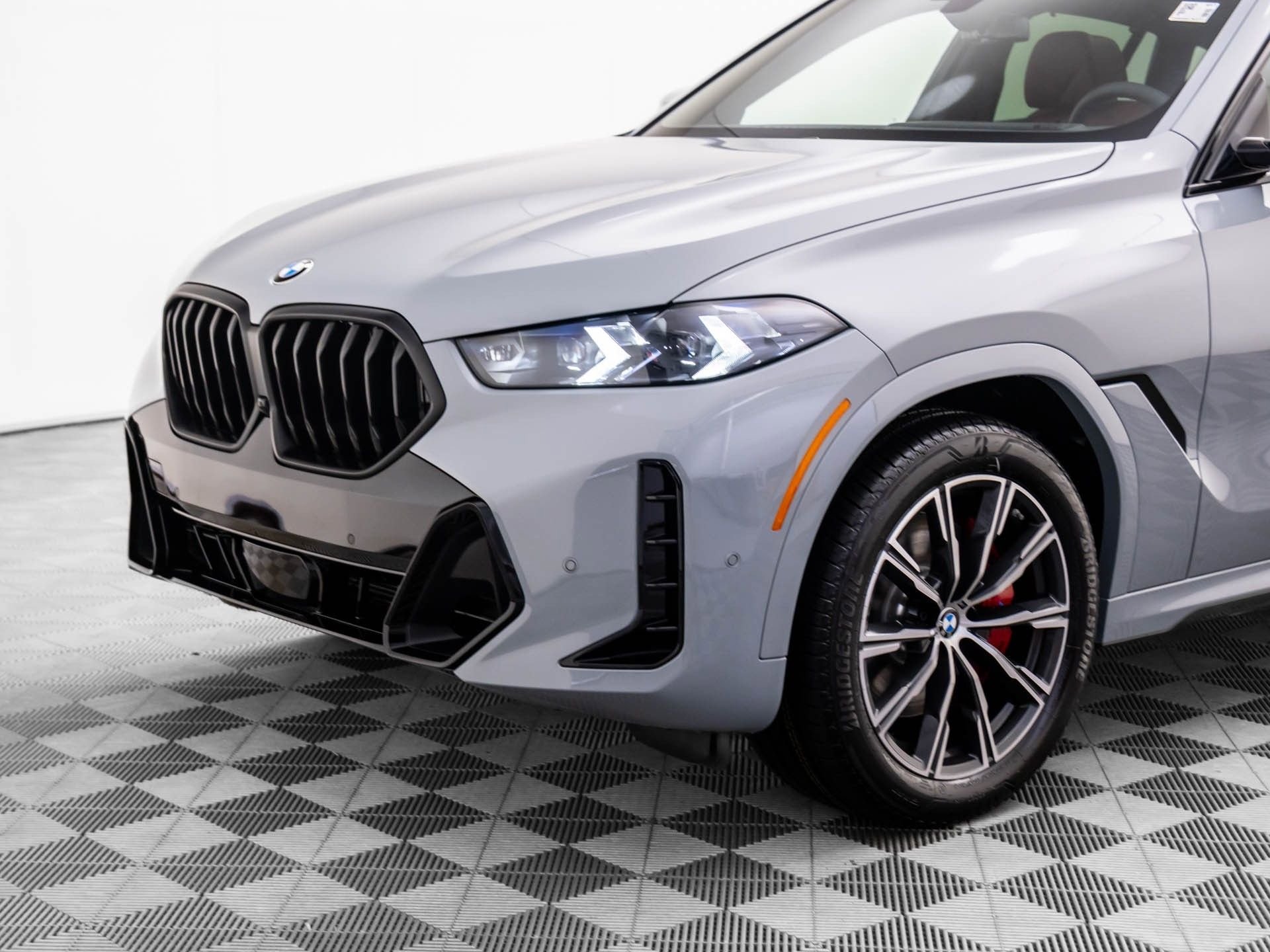 New 2026 BMW X6 xDrive40i w/ Executive Package AWD/4WD image 38