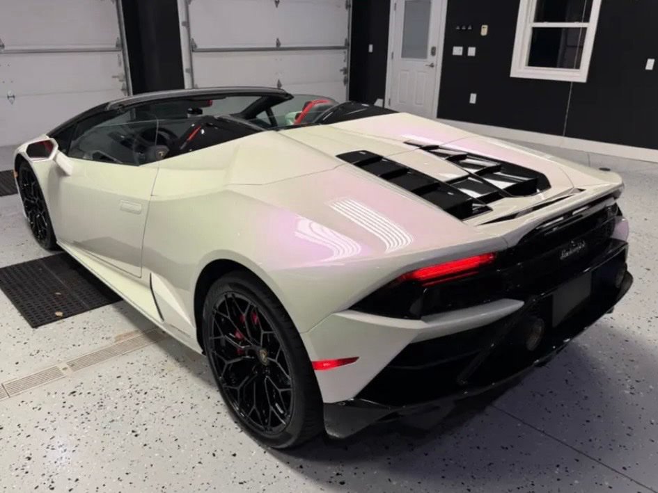 Used 2024 Lamborghini Huracan EVO AWD/4WD image 7