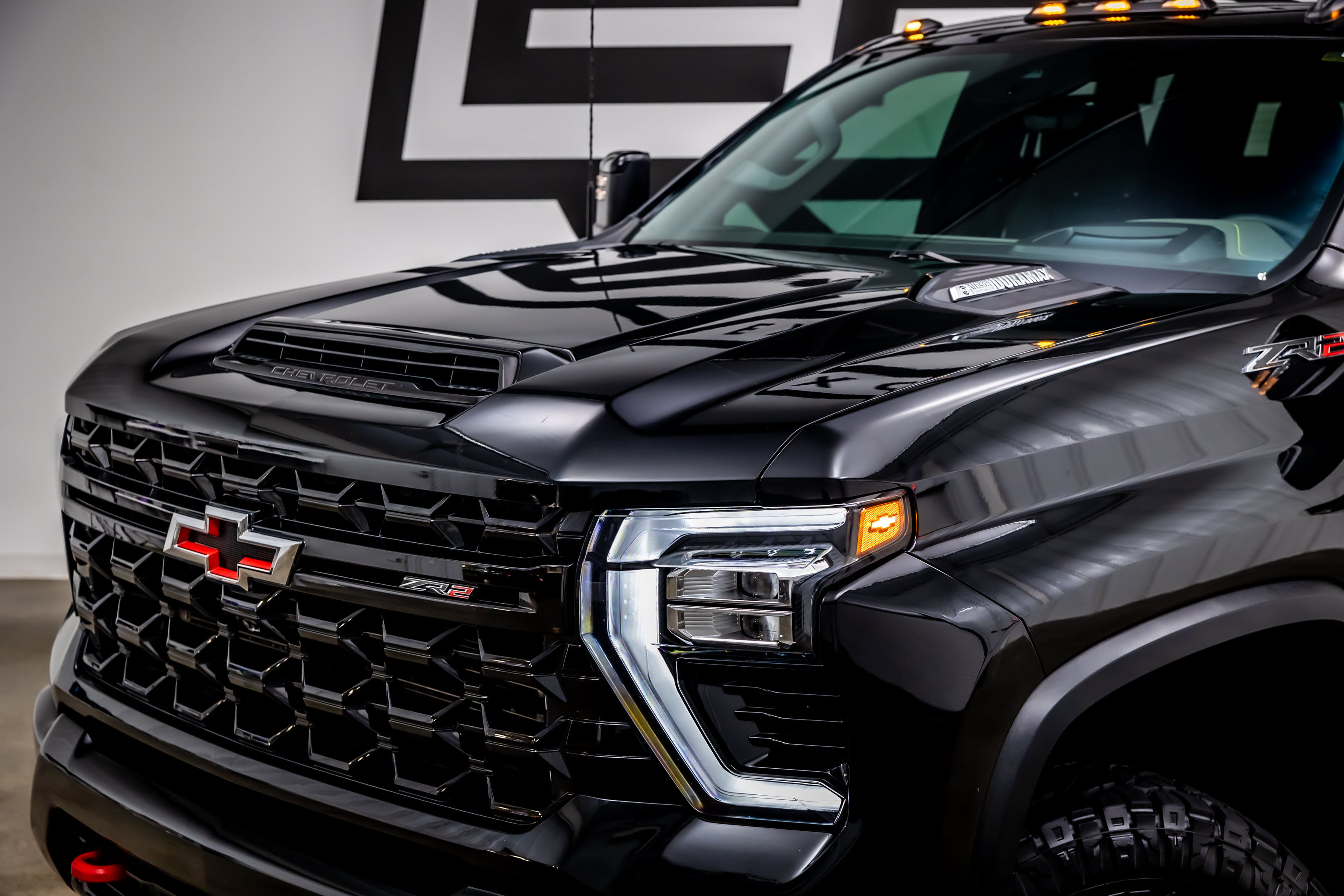 Used 2024 Chevrolet Silverado 2500 ZR2 w/ Technology Package AWD/4WD image 23