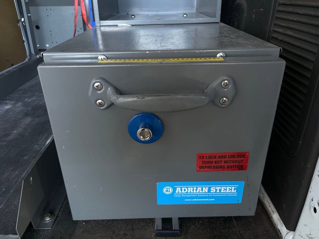 Used 2020 Ford Transit Connect XL image 18