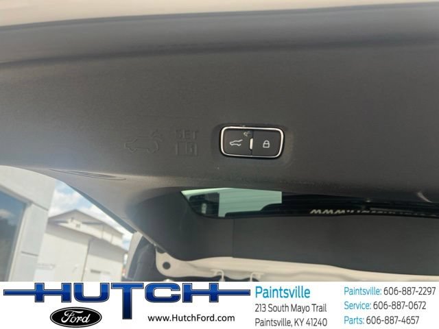 Used 2025 Ford Expedition Platinum AWD/4WD image 16