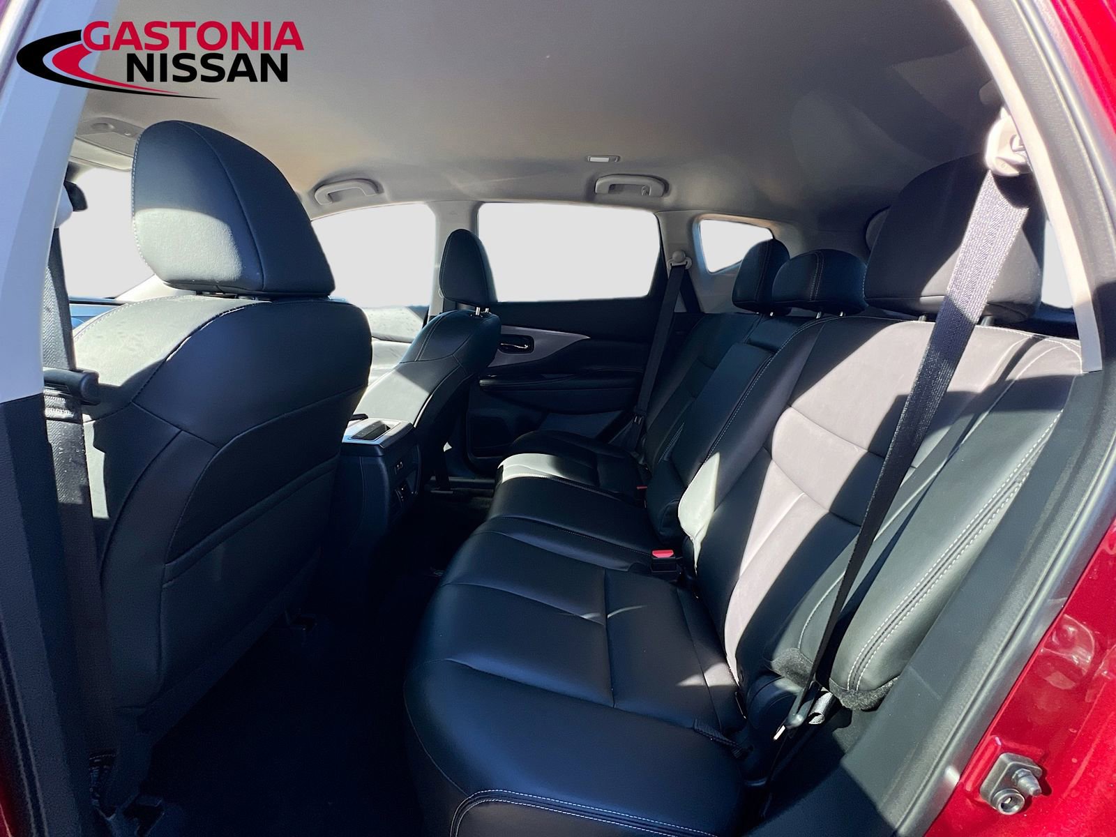 Used 2024 Nissan Murano SV image 32