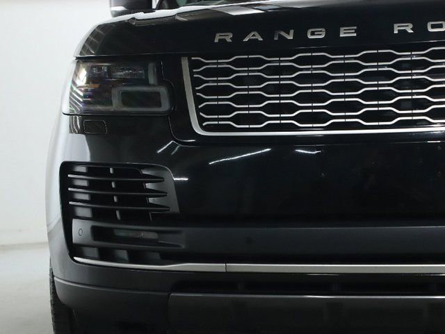Used 2020 Land Rover Range Rover HSE image 6