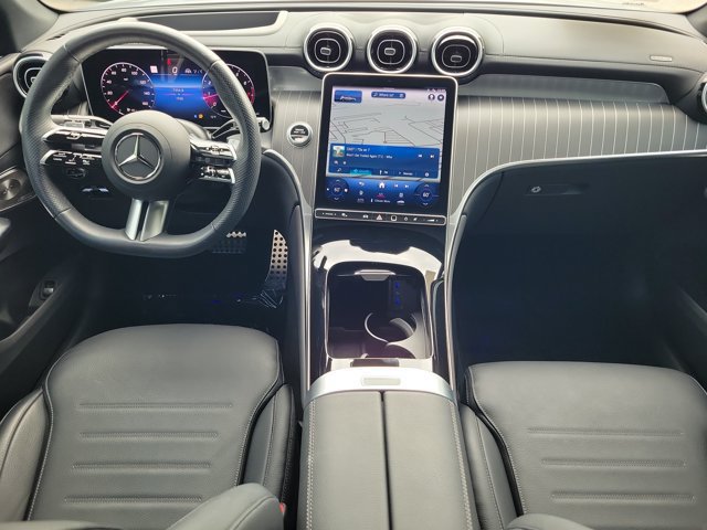Used 2024 Mercedes-Benz GLC 300 4MATIC image 2