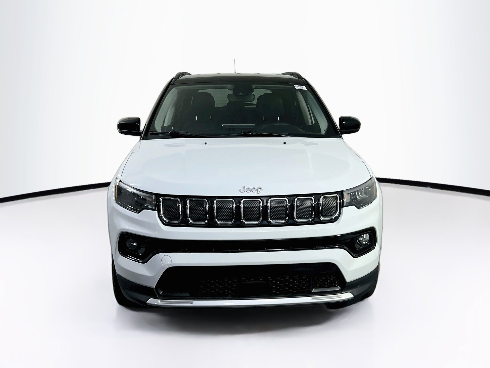 Used 2022 Jeep Compass Limited AWD/4WD image 2