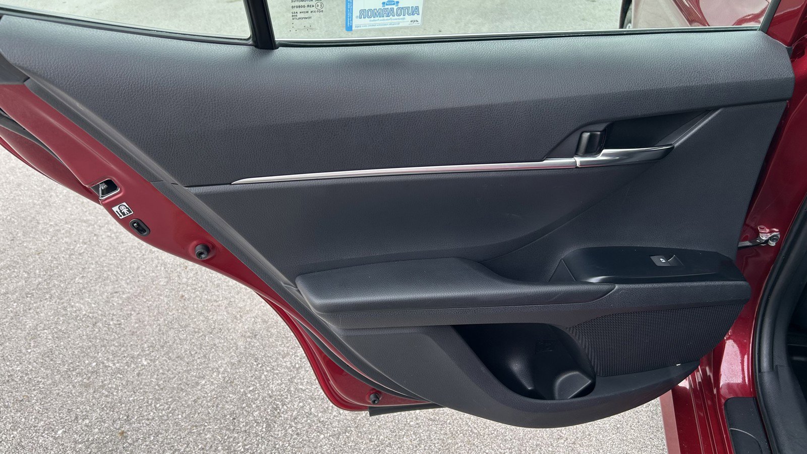 Used 2019 Toyota Camry LE FWD image 12