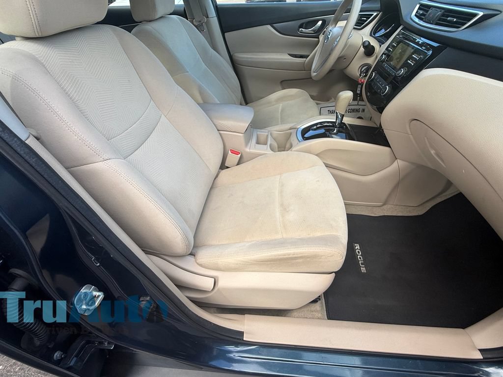 Used 2015 Nissan Rogue S FWD image 14