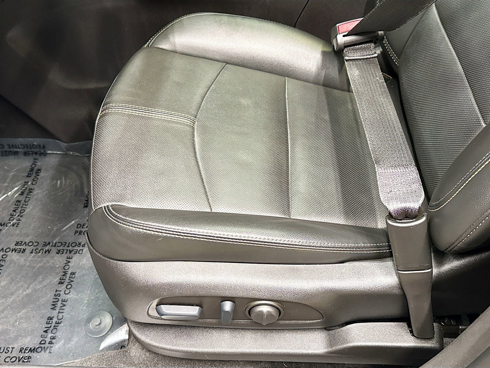 Used 2023 Chevrolet Equinox Premier AWD/4WD image 23