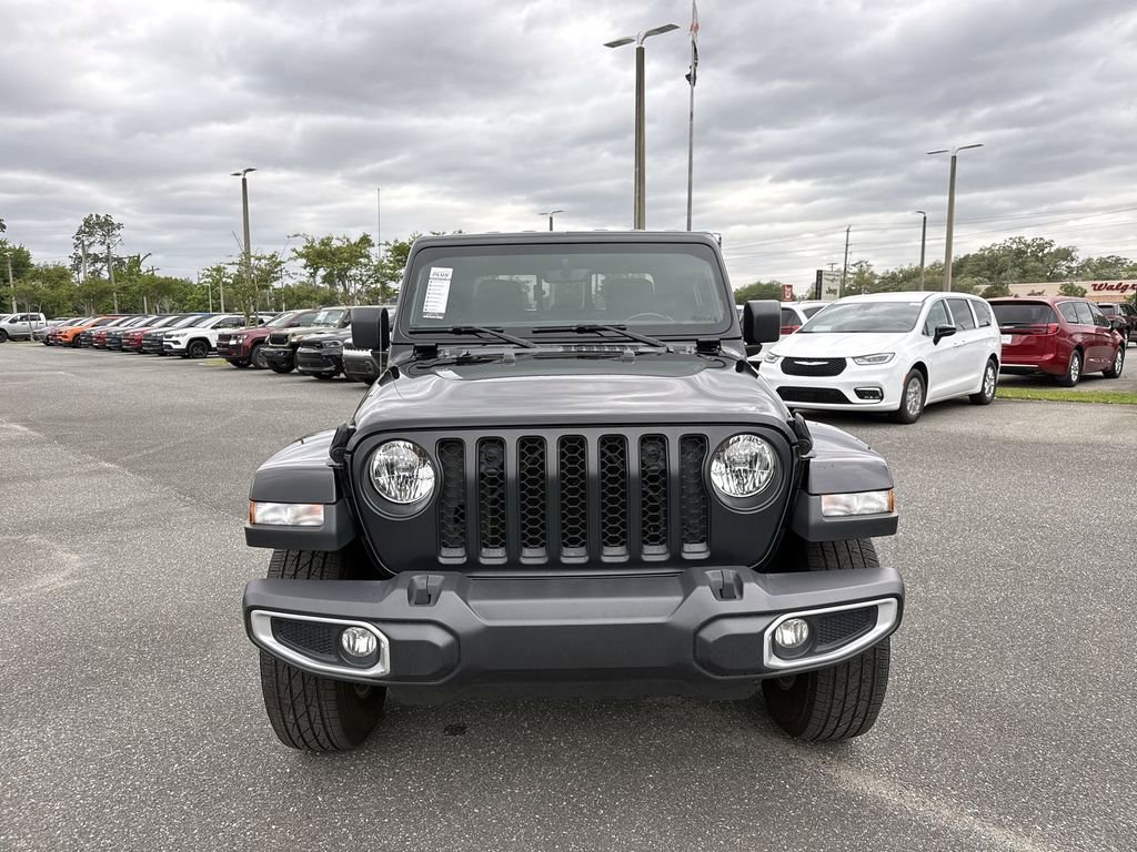 Used 2022 Jeep Gladiator Overland w/ Popular Equipment Package AWD/4WD image 8