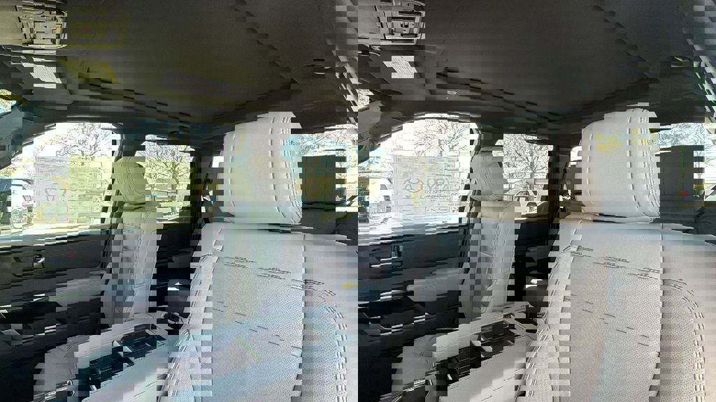 New 2026 Toyota Tundra Limited image 19