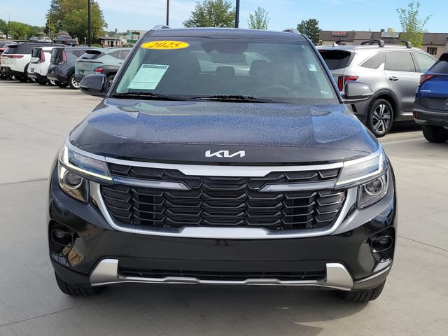 Used 2025 Kia Seltos EX FWD image 8