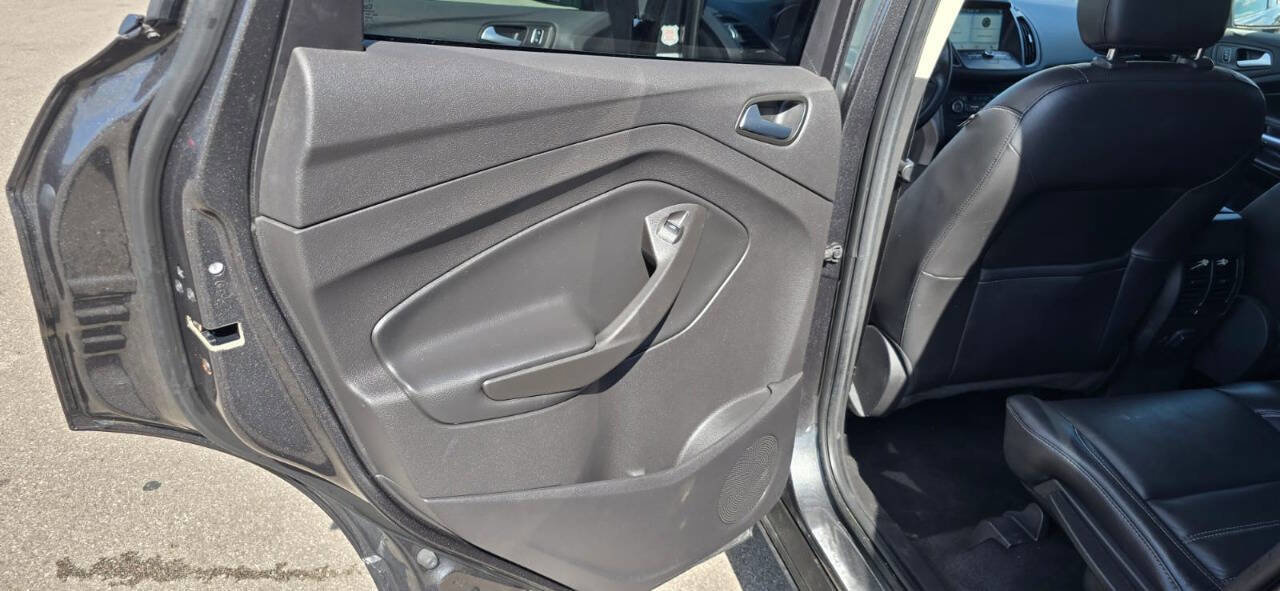 Used 2018 Ford Escape SEL image 21