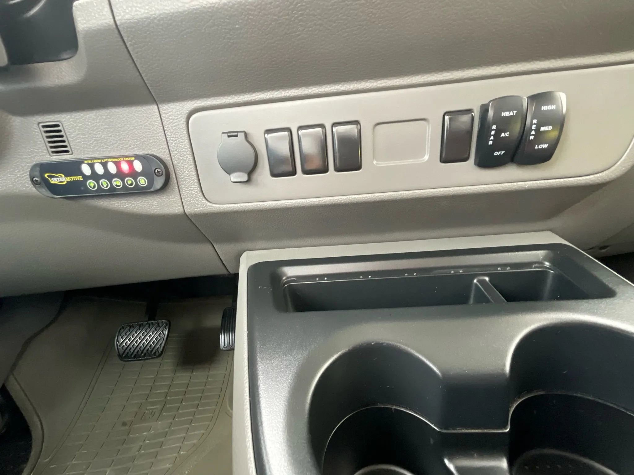 Used 2012 Nissan NV 3500 S w/ All Around Window Pkg image 16