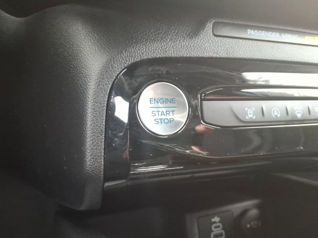 Certified 2024 Ford Escape ST-Line w/ Tech Pack #1 FWD image 24