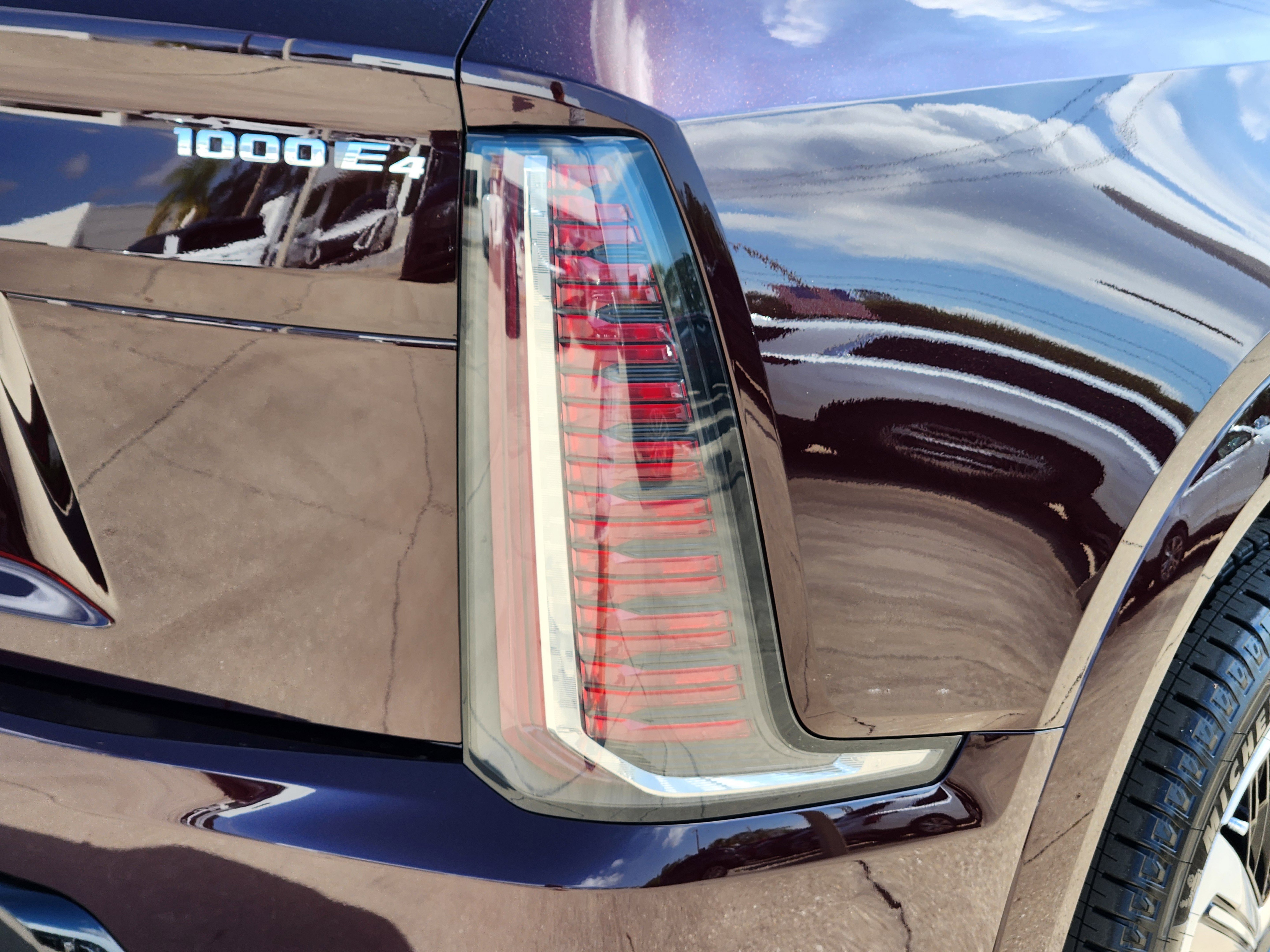 New 2025 Cadillac Escalade IQ Luxury 1 AWD/4WD image 10