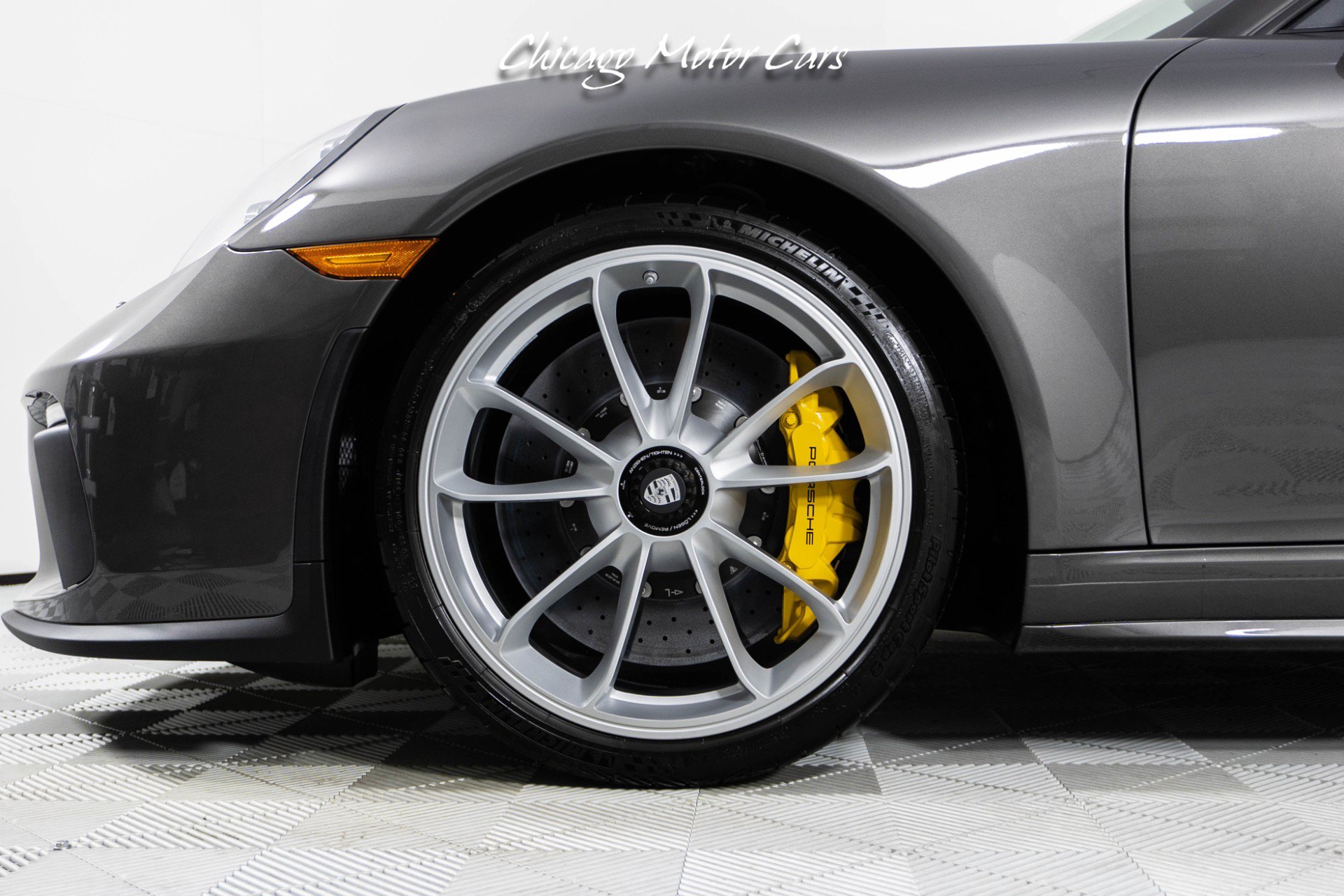 Used 2019 Porsche 911 Speedster RWD image 18