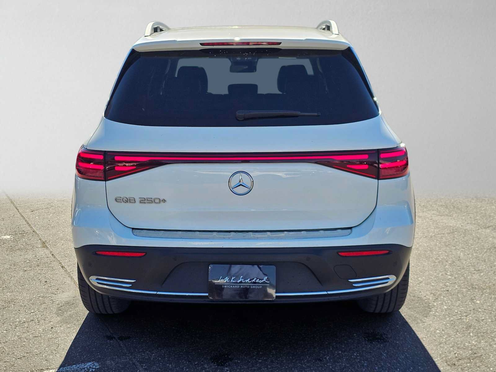 Used 2024 Mercedes-Benz EQB 250+ image 4