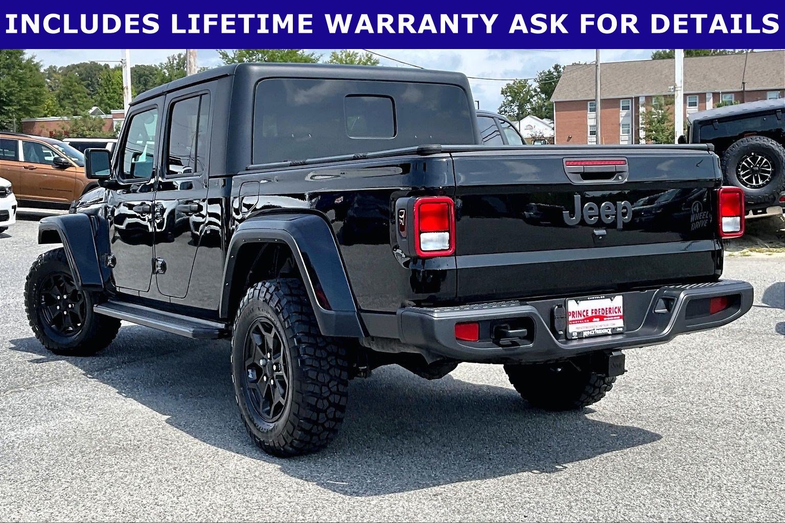 Used 2021 Jeep Gladiator Sport AWD/4WD image 9