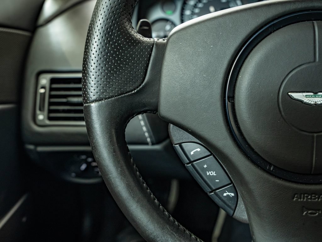 Used 2015 Aston Martin V8 Vantage GT RWD image 24