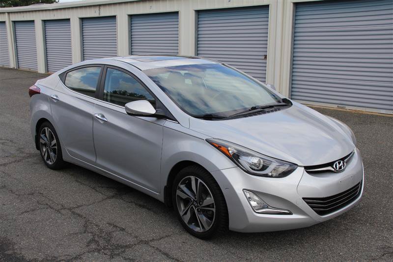 Used 2015 Hyundai Elantra Limited w/ Option Group 05 FWD image 4
