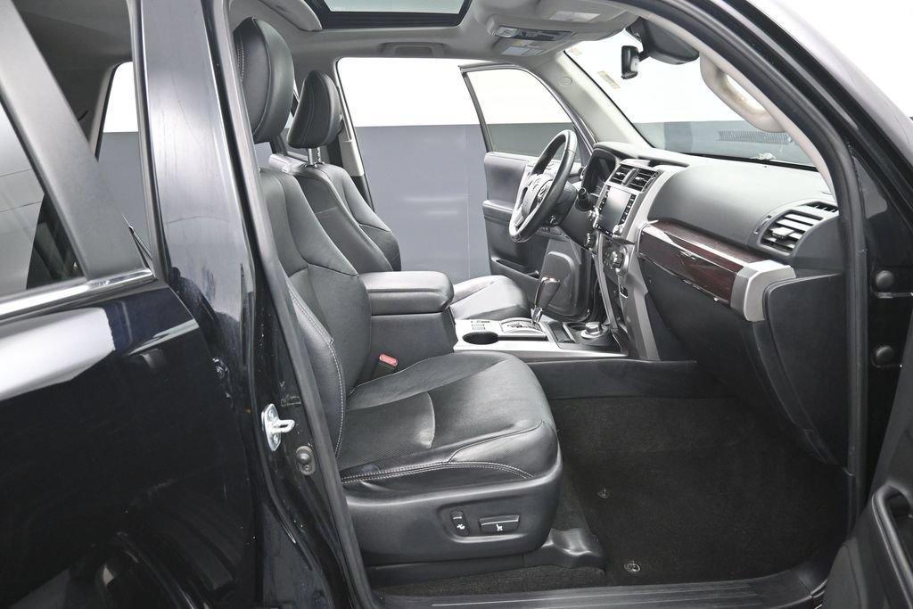 Certified 2022 Toyota 4Runner Limited AWD/4WD image 35