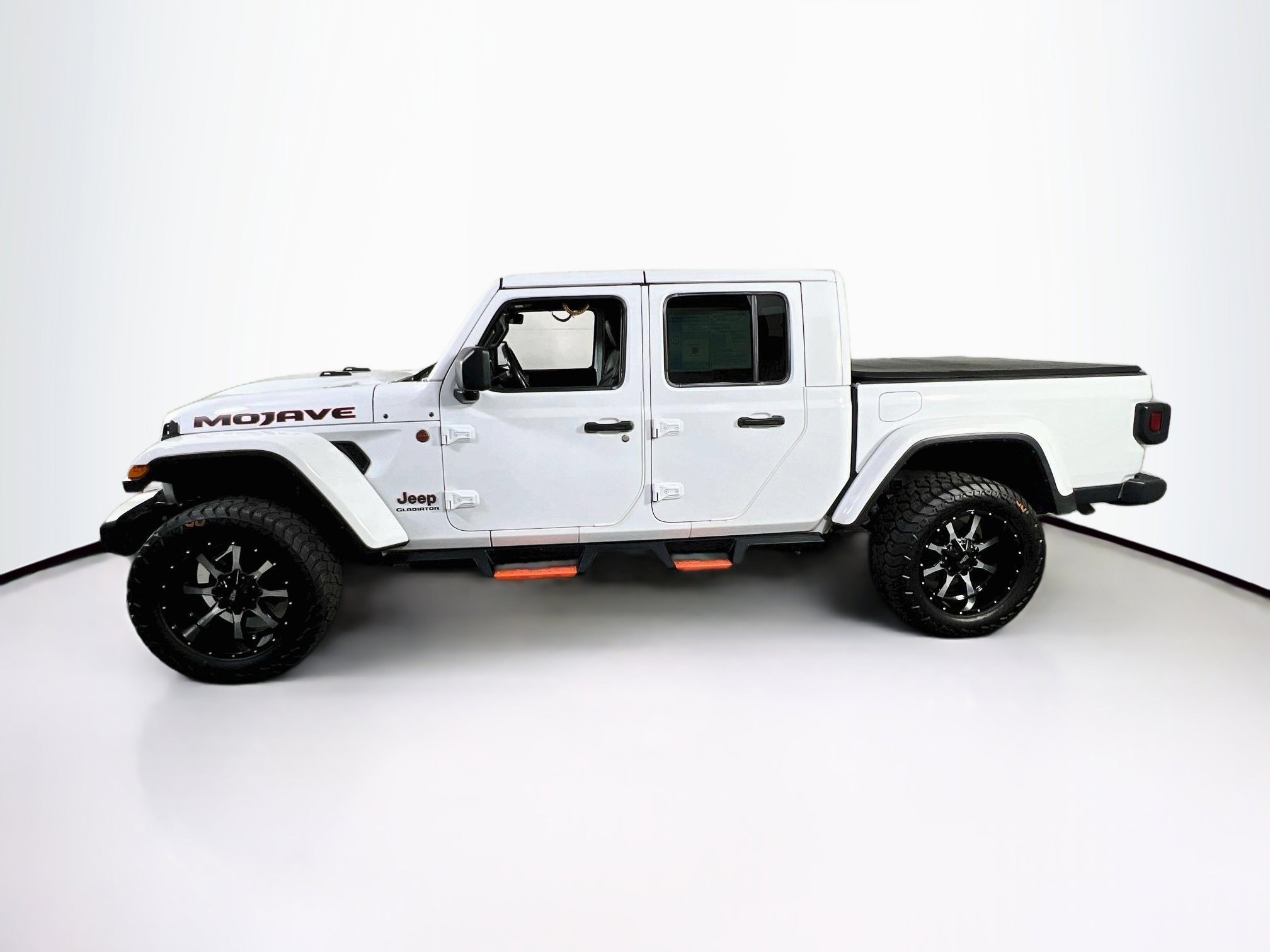 Used 2021 Jeep Gladiator Mojave AWD/4WD image 8