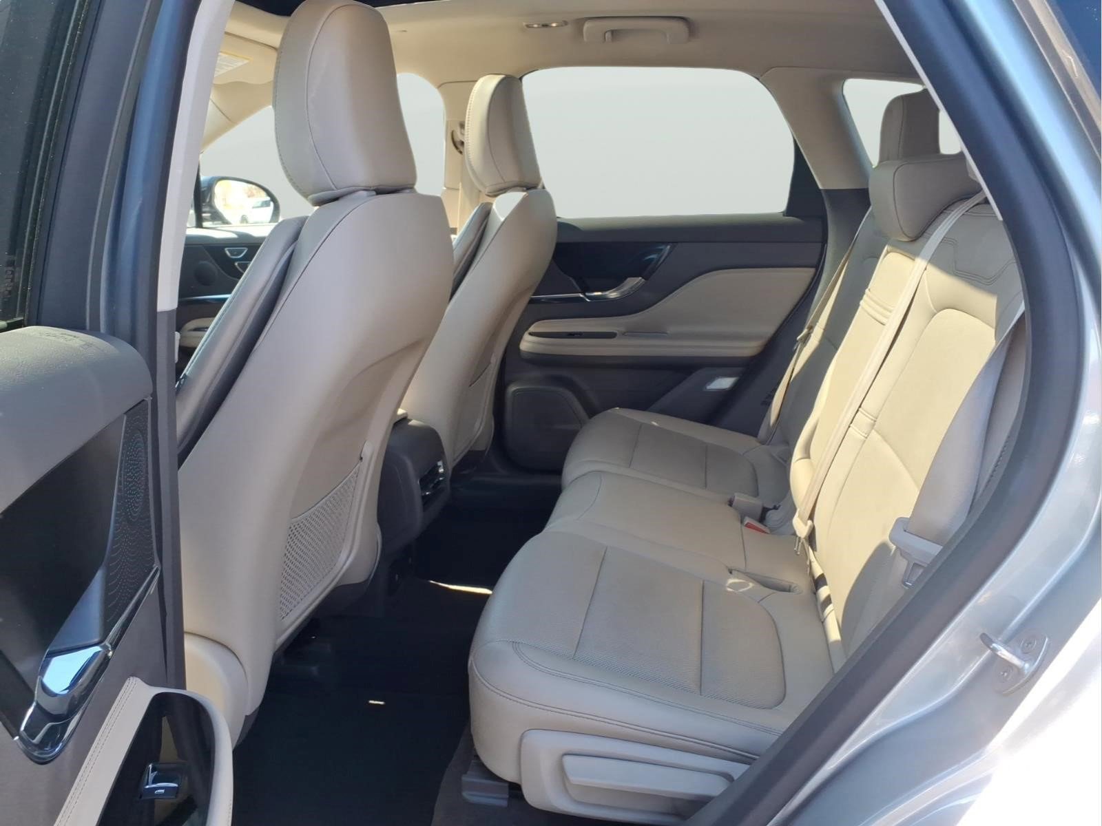 Used 2023 Lincoln Corsair AWD w/ Equipment Group 101A image 14