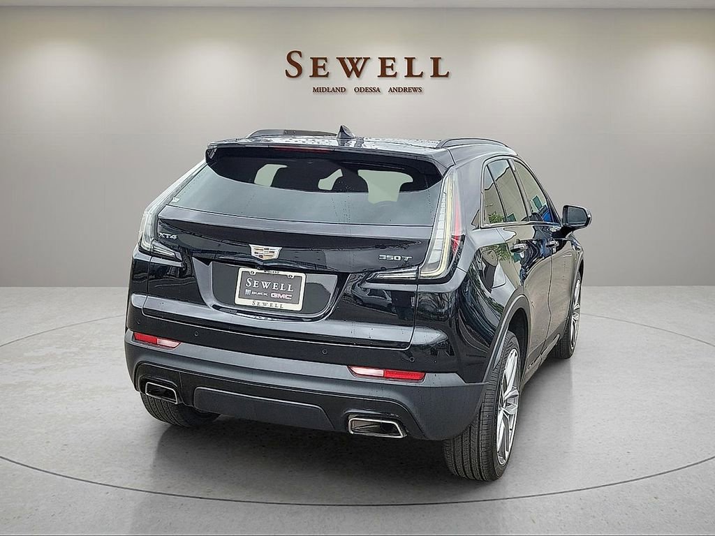 Used 2021 Cadillac XT4 Sport w/ Cold Weather Package FWD image 5