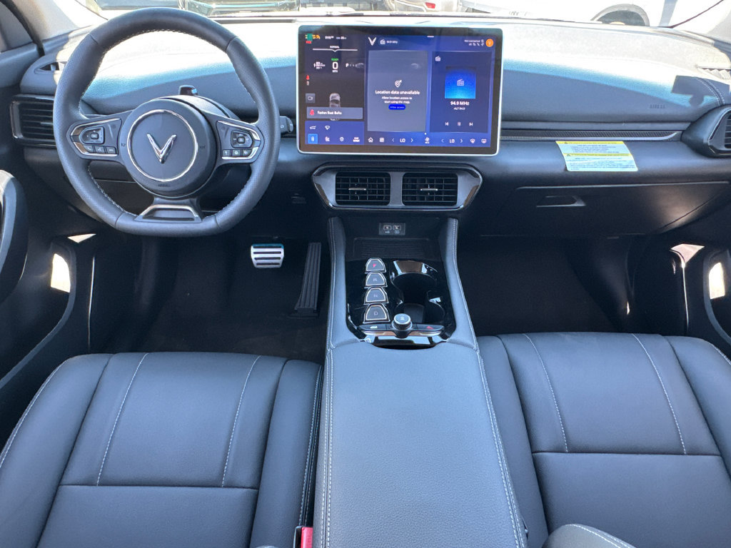New 2027 VinFast VF 8 Eco AWD/4WD image 20