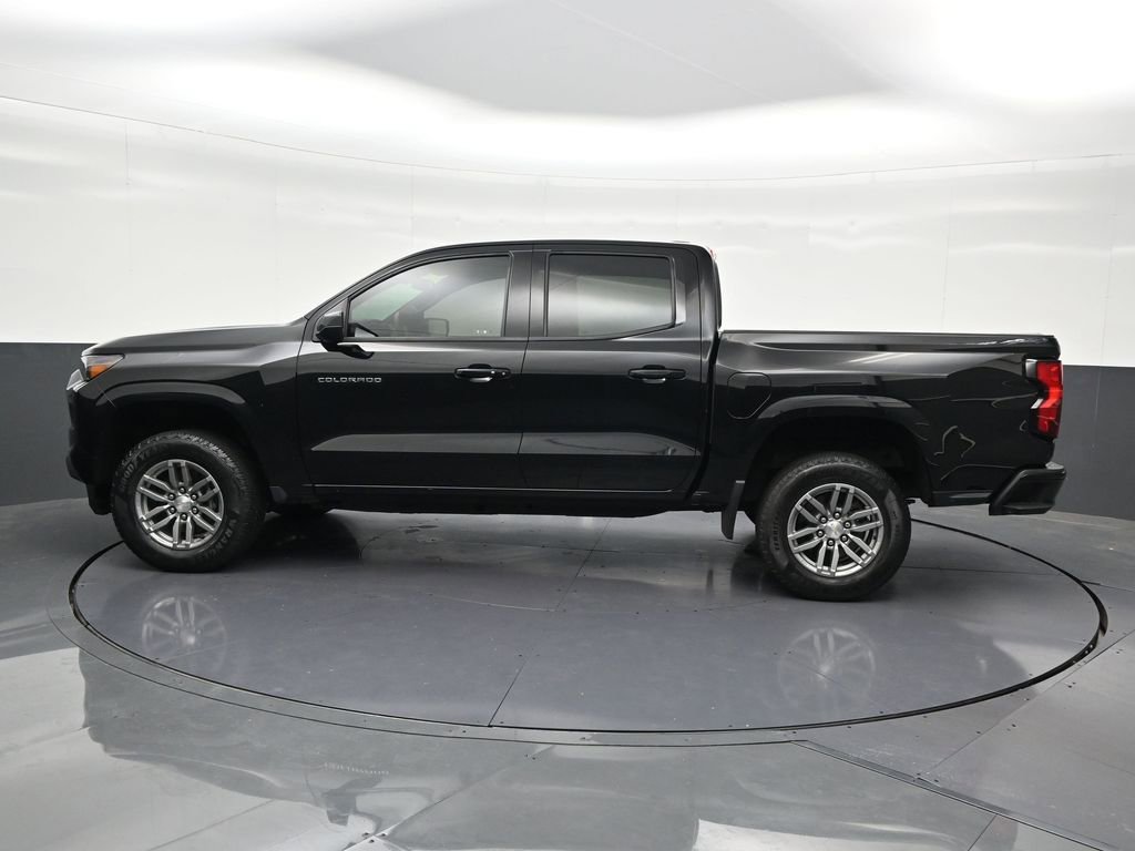 Used 2023 Chevrolet Colorado LT w/ LT Convenience Package RWD image 2