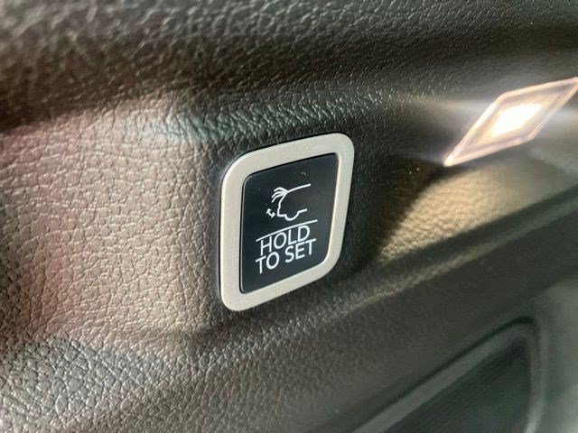 New 2026 Jeep Grand Cherokee L Limited w/ Limited Altitude Package AWD/4WD image 26