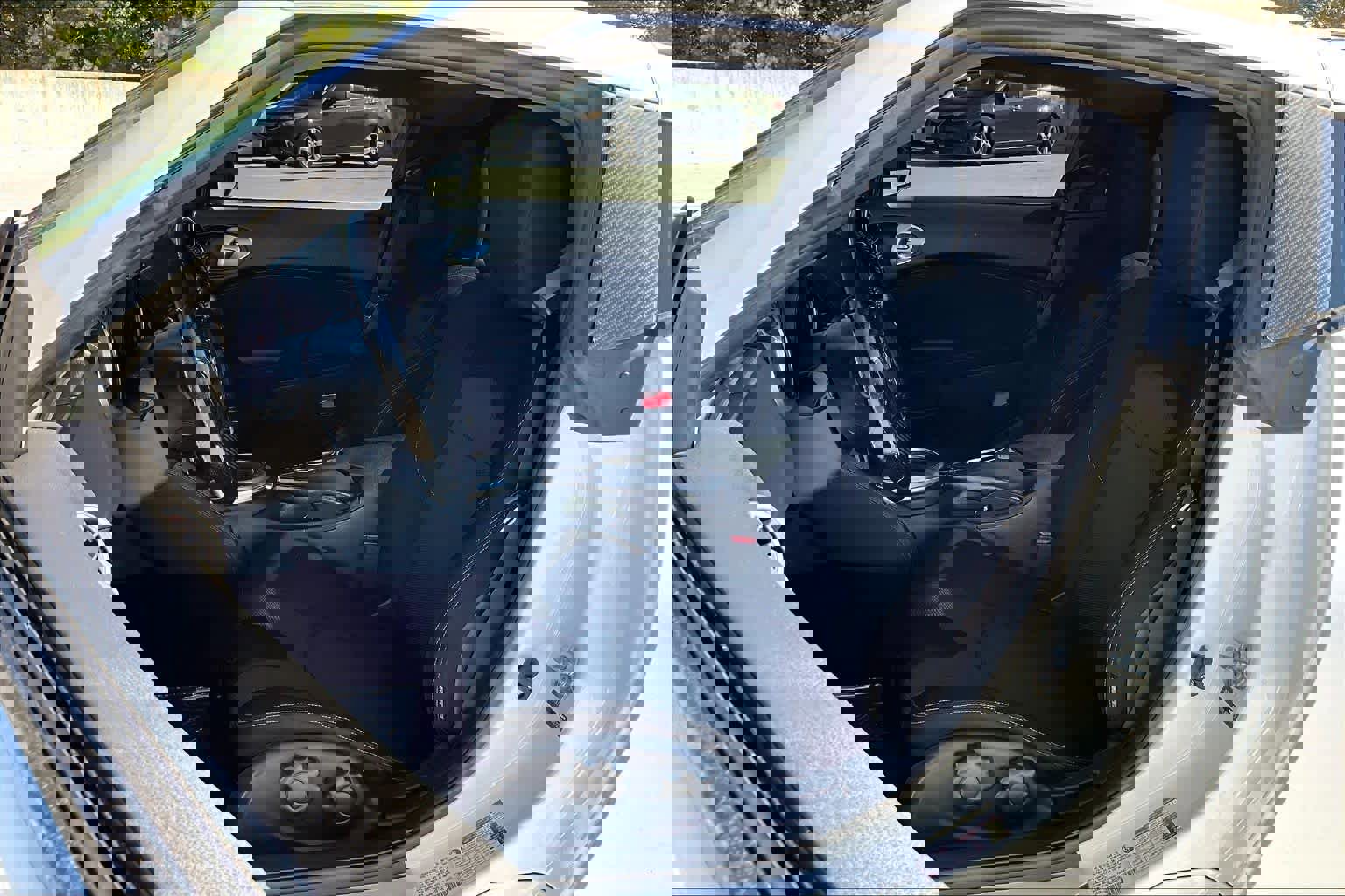 Used 2020 Nissan 370Z Coupe image 6