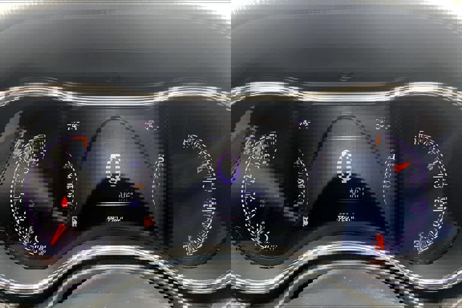 Used 2020 Jeep Grand Cherokee Overland image 25