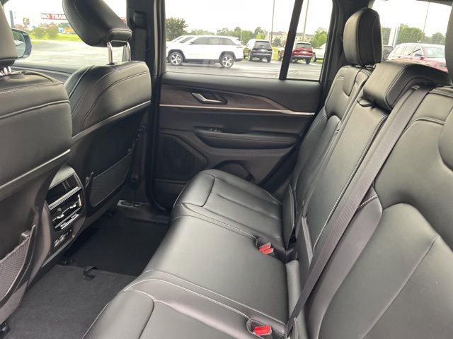 New 2025 Jeep Grand Cherokee Limited image 20