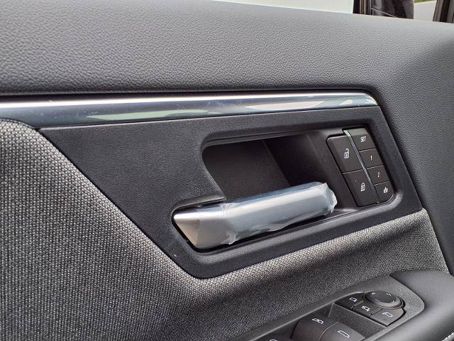 New 2026 GMC Sierra EV Elevation w/ Premium Package AWD/4WD image 14