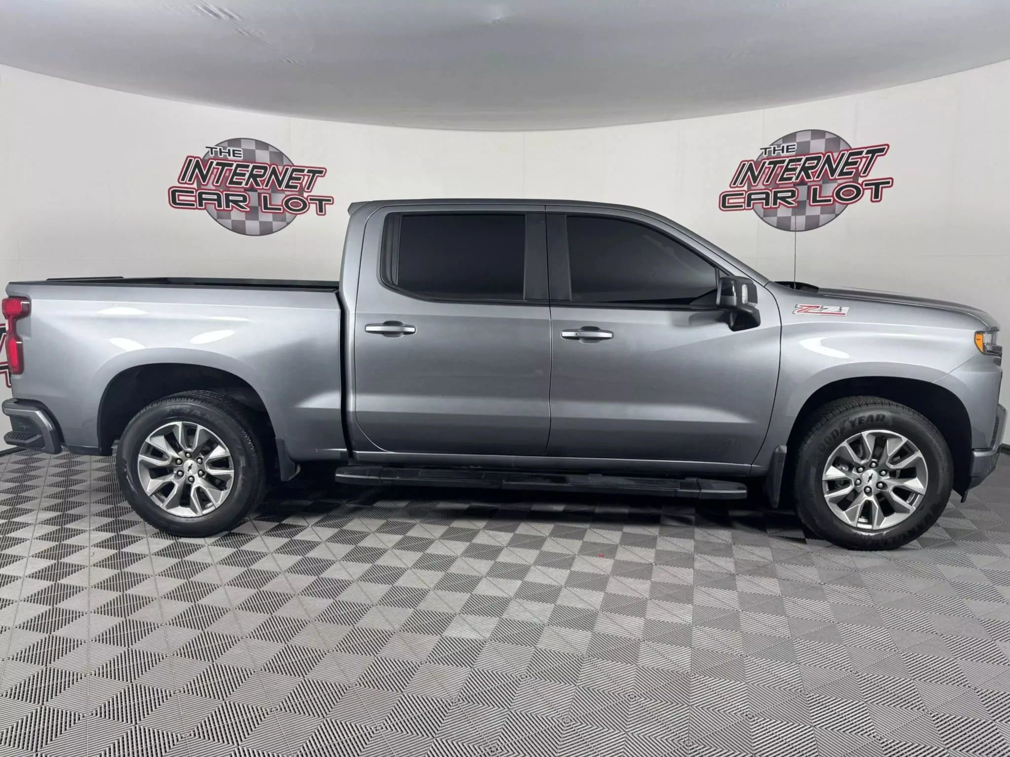 Used 2021 Chevrolet Silverado 1500 RST image 8