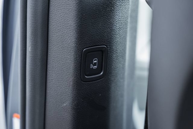 Used 2024 Kia Carnival EX FWD image 41