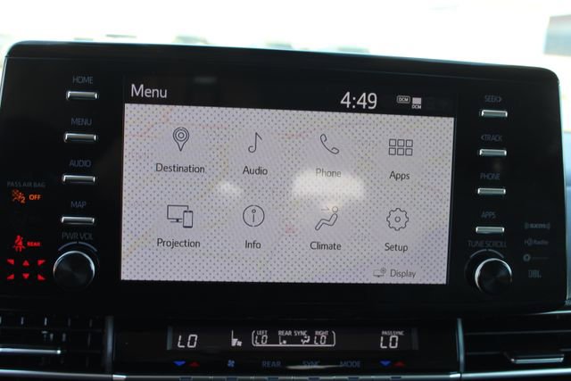 Used 2023 Toyota Sienna XLE w/ XLE Plus Package FWD image 23