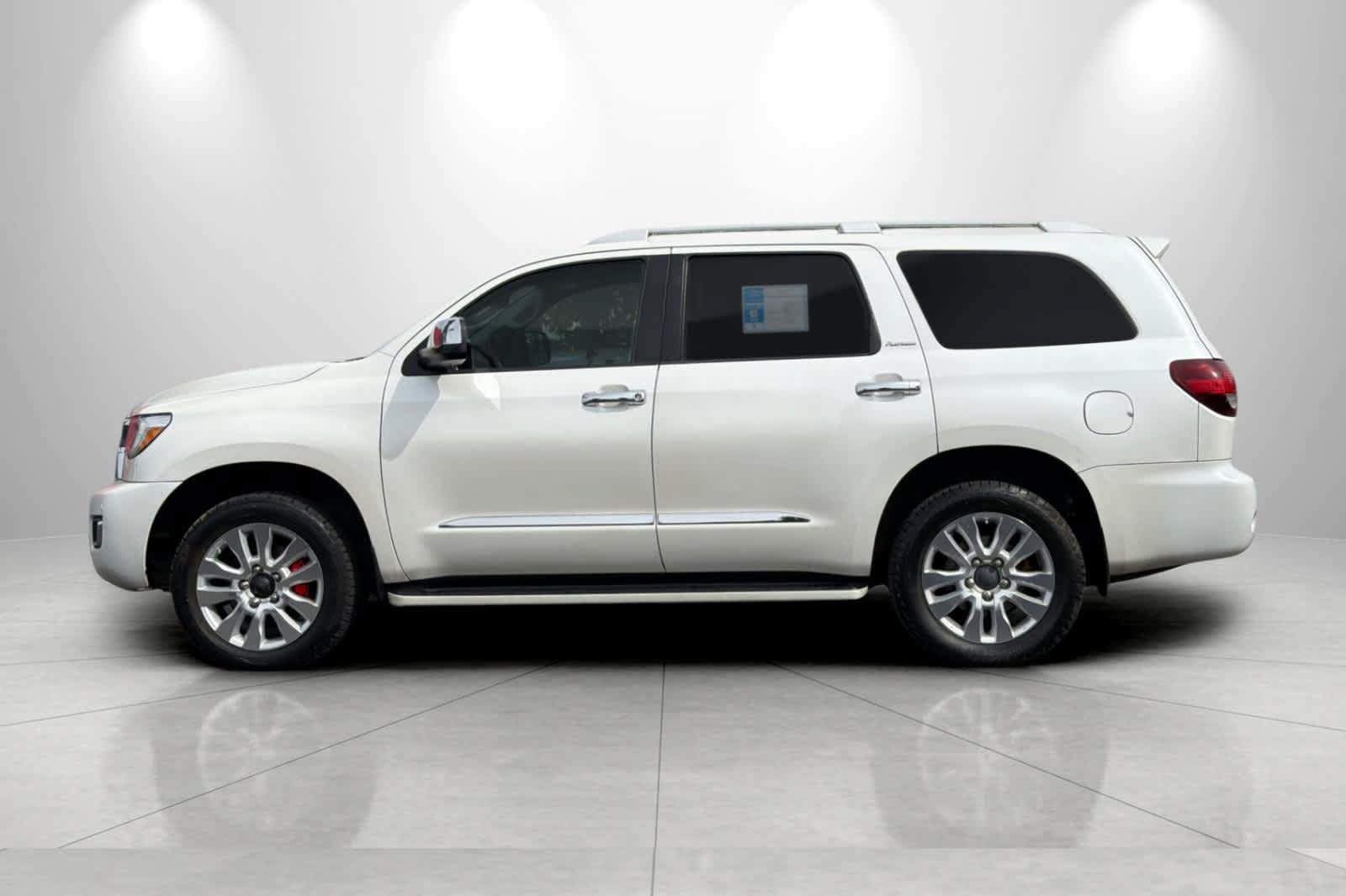 Used 2018 Toyota Sequoia Platinum w/ Carpet Mat Package AWD/4WD image 5