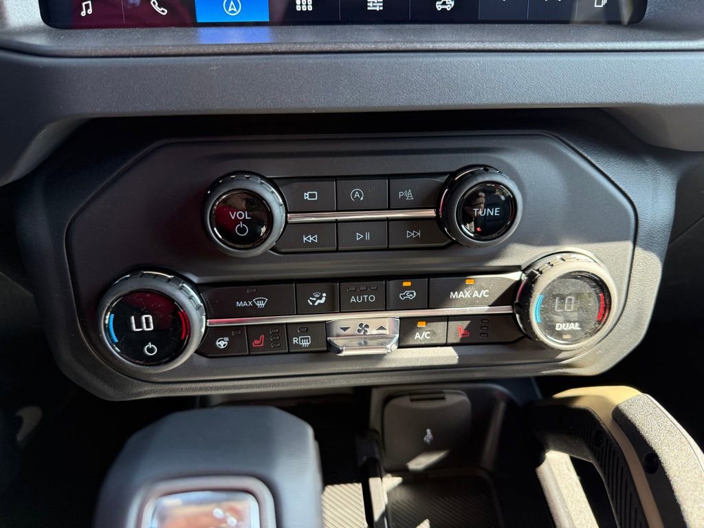 New 2025 Ford Bronco Badlands image 27