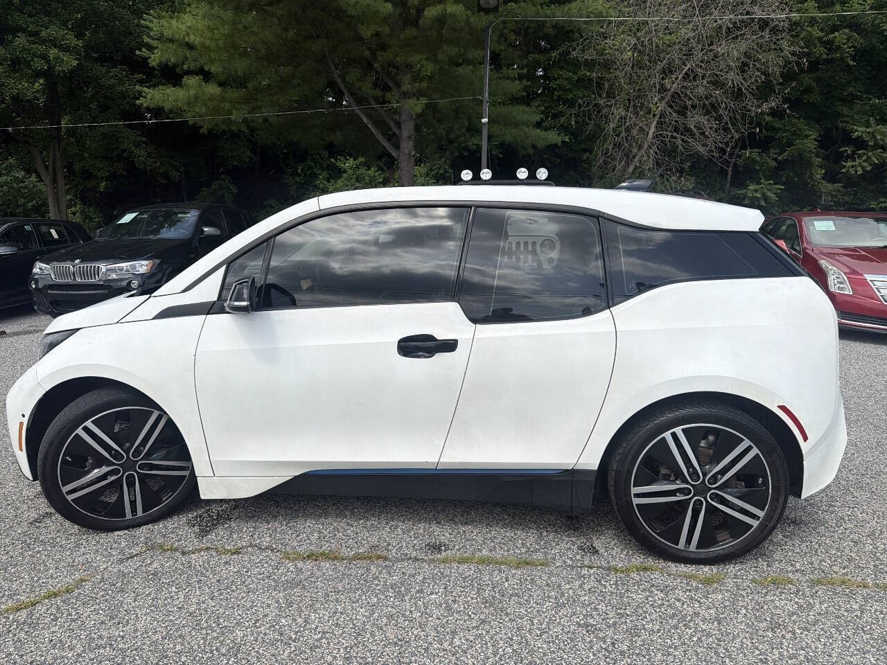 Used 2016 BMW i3 w/ Range Extender RWD image 9